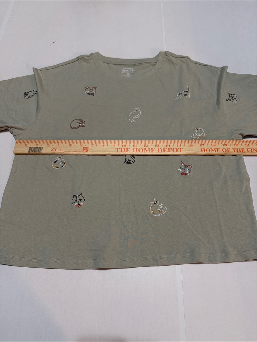 Organic Collective Embroidered Cat Cotton Tee in Sage Green XL NWT - Picture 3 of 8